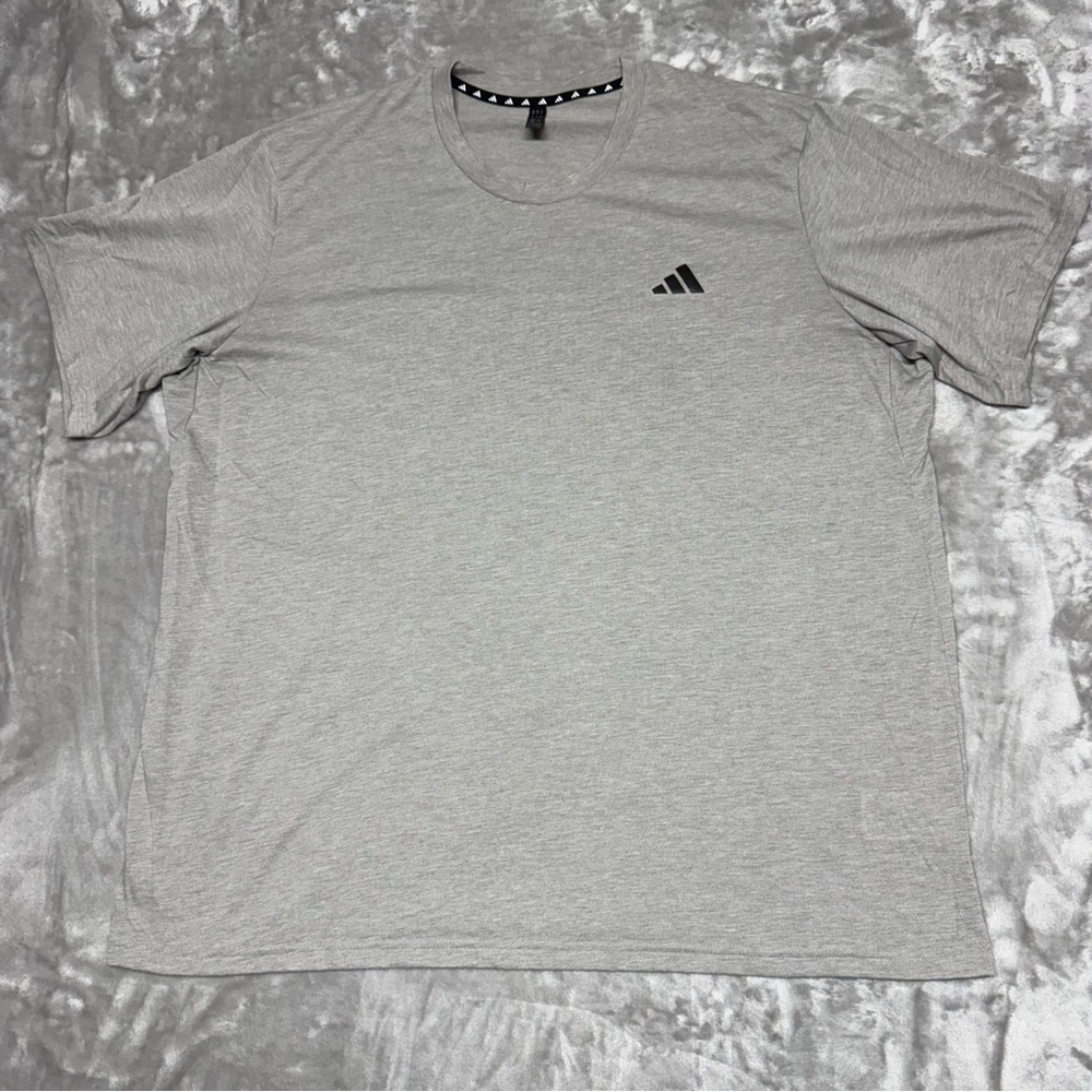 Adidas Men's Aeroready Tech Shirt Crew Neck Gray Lightweight Size 2XL Gym